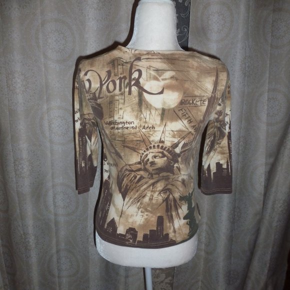 Vintage Gloria Vanderbilt top with print of Statue of Liberty Sz S - Picture 5 of 8